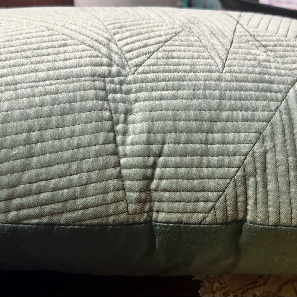 Geometric Patterned Pillow - Picture 2 of 3
